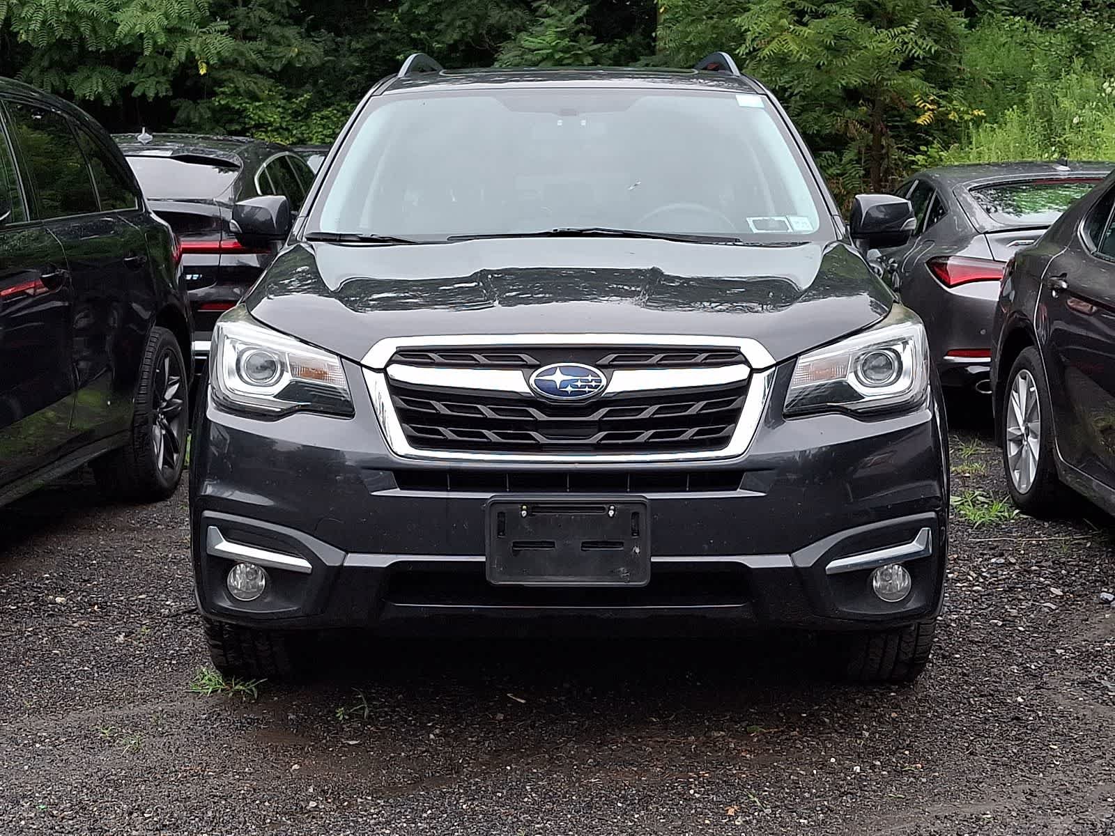 Used 2017 Subaru Forester 2.5i Touring AWD/4WD image 3