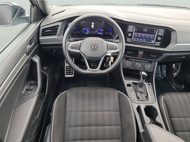 Used 2023 Volkswagen Jetta Sport image 13