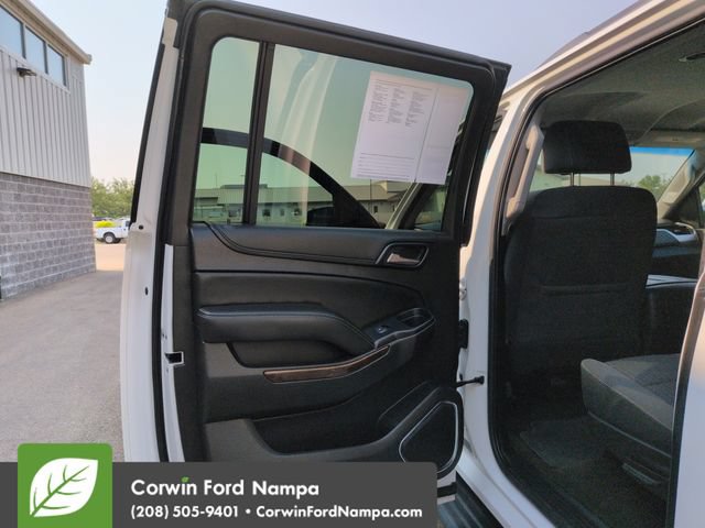 Used 2017 Chevrolet Suburban LS RWD image 24