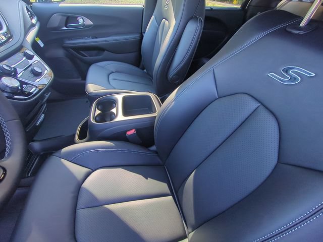 New 2026 Chrysler Pacifica Select w/ S Appearance Package FWD image 27