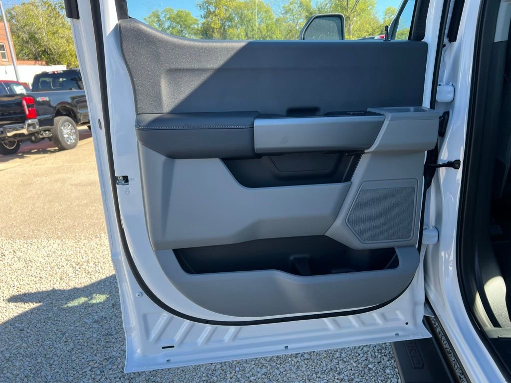New 2026 Ford F350 XL w/ STX Appearance Package image 15