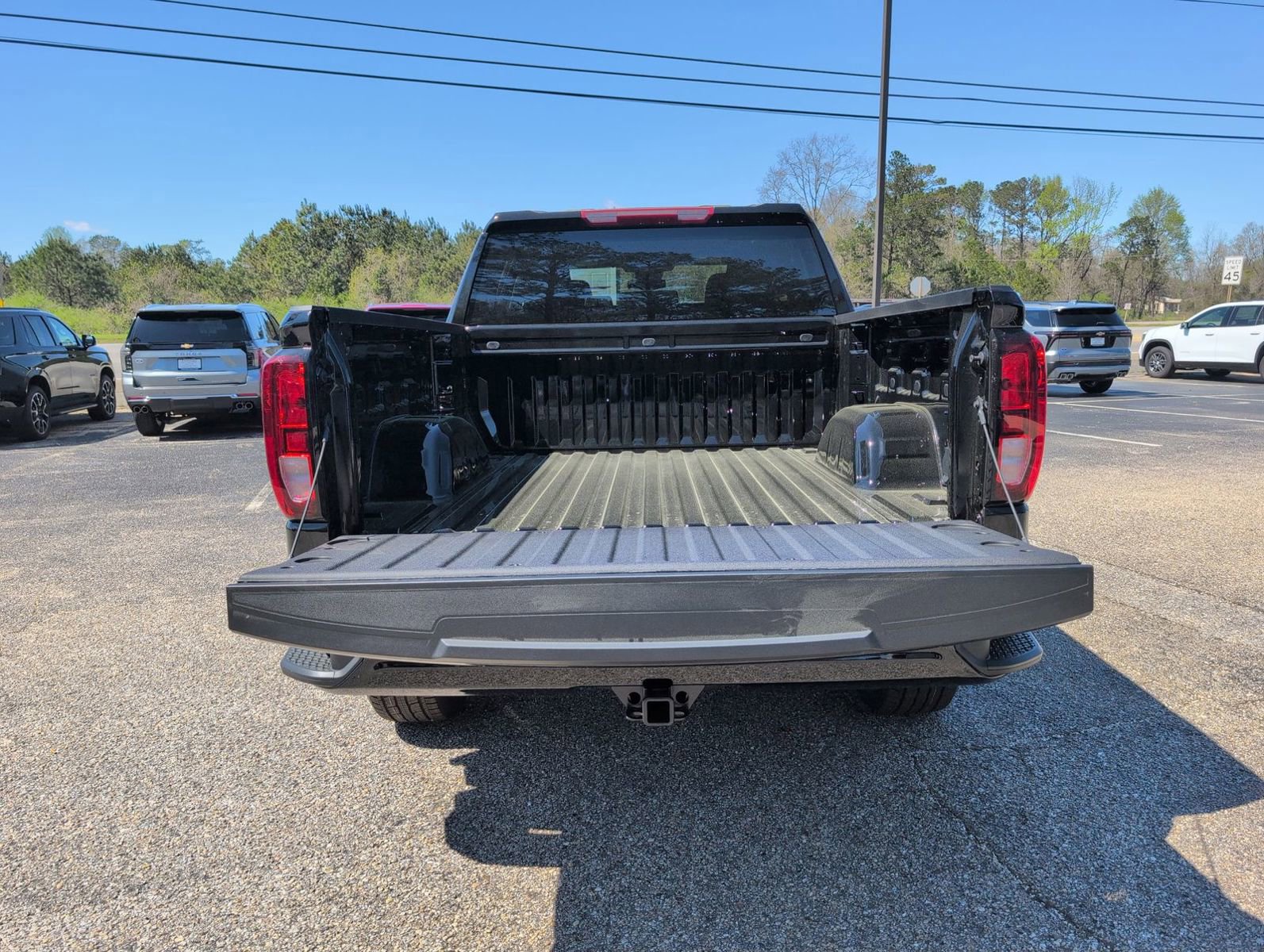 New 2026 GMC Sierra 1500 Elevation image 5