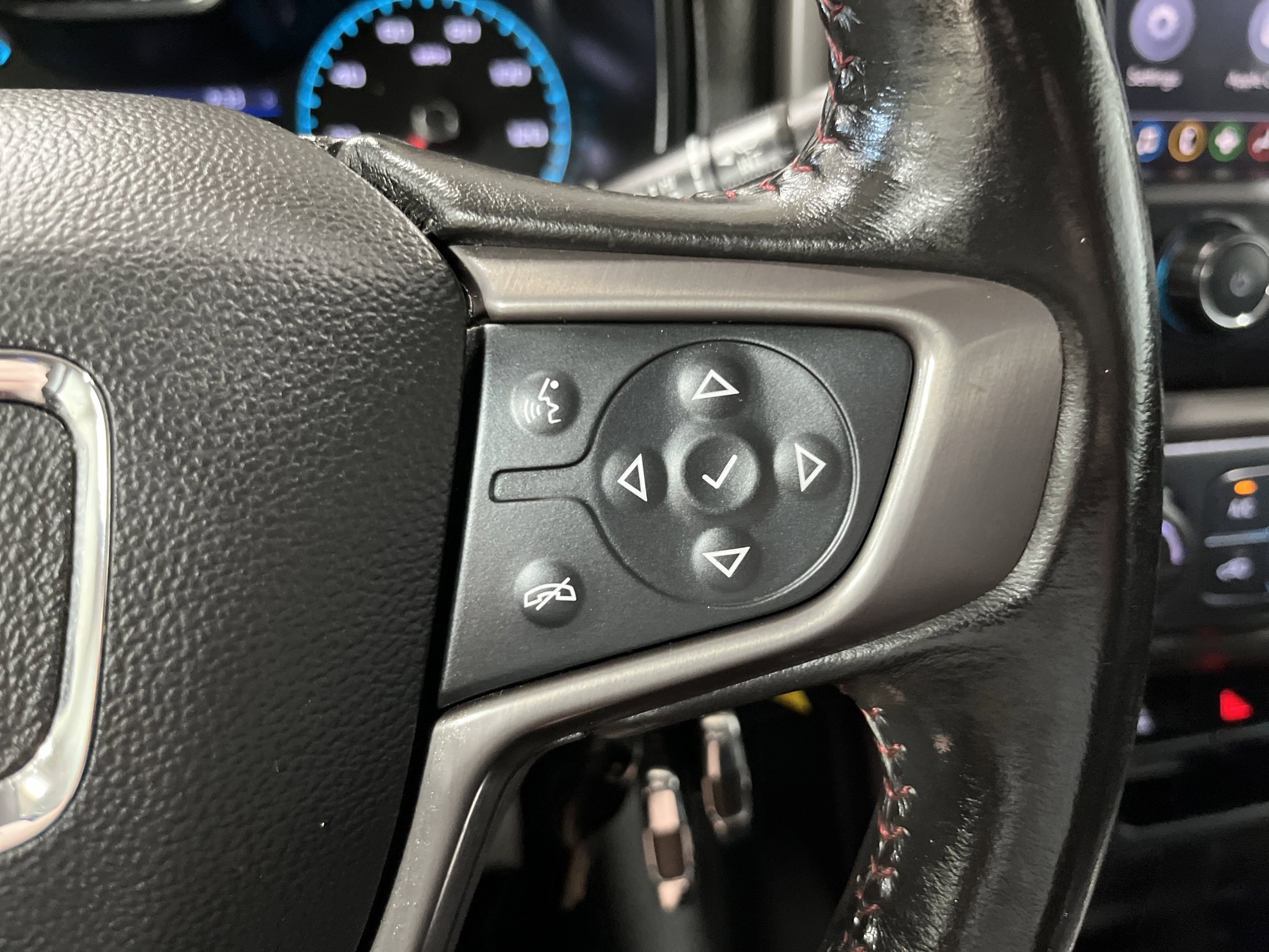 Used 2020 GMC Canyon All Terrain w/ All Terrain X Package AWD/4WD image 19