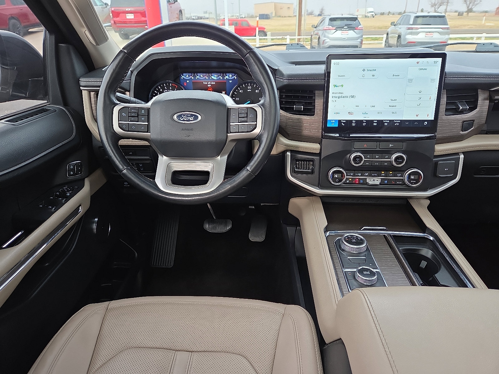 Used 2022 Ford Expedition Max Limited AWD/4WD image 11