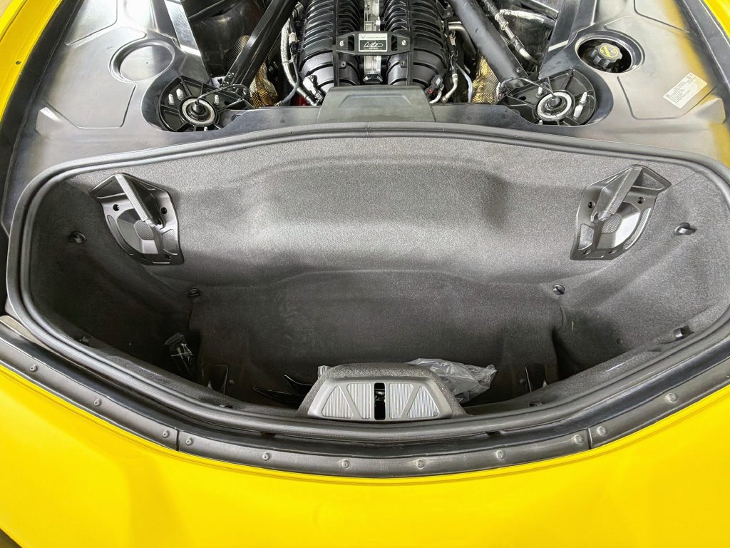 Used 2025 Chevrolet Corvette Z06 RWD image 30