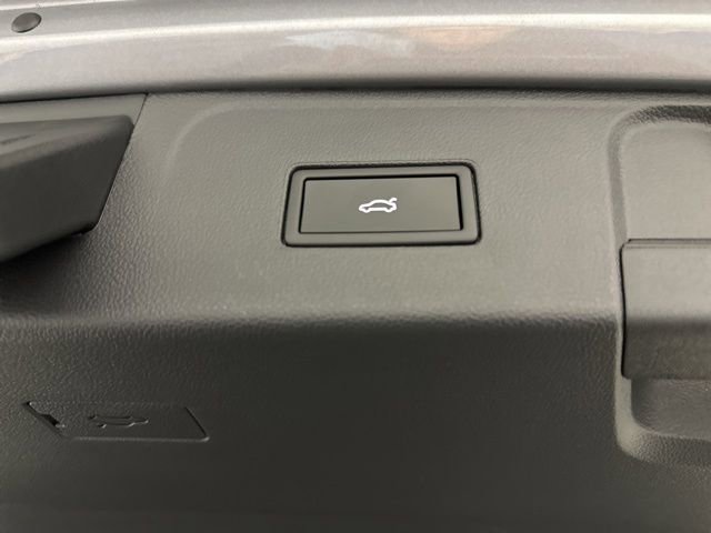New 2026 Volkswagen Atlas SE image 43