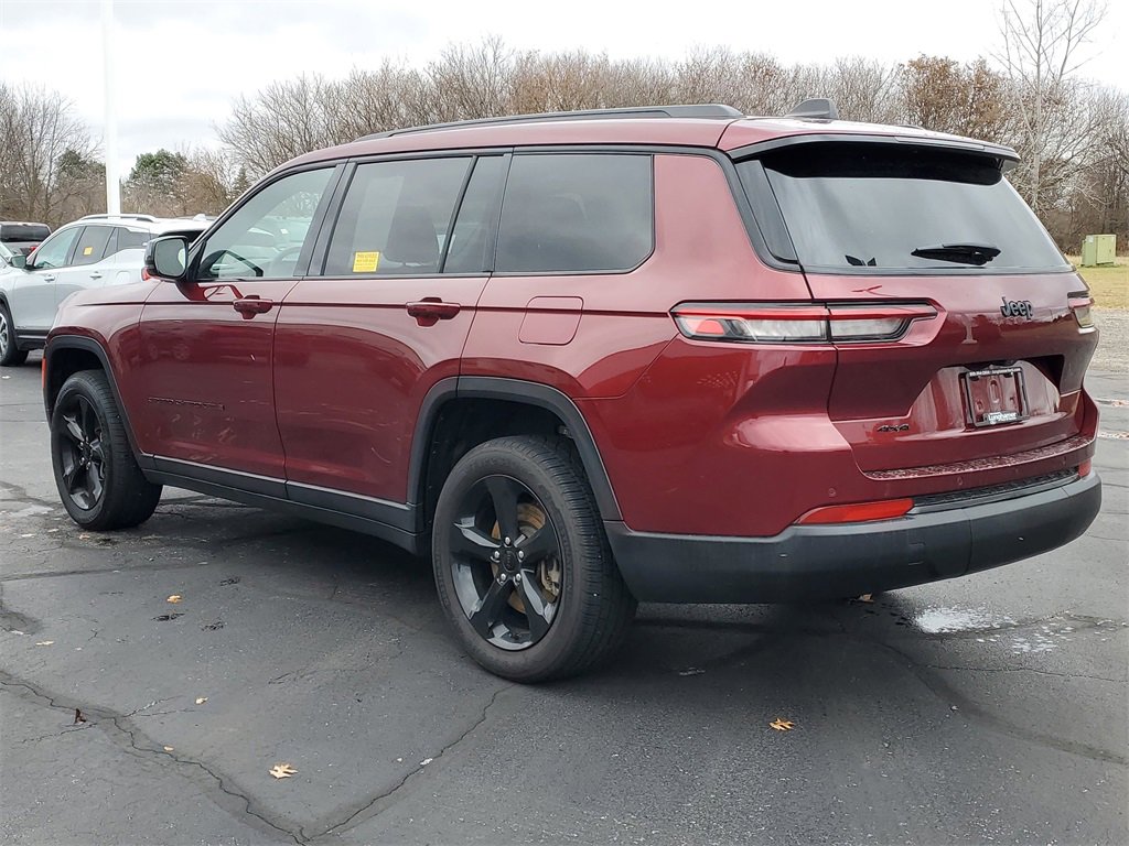 Used 2023 Jeep Grand Cherokee L Laredo image 4
