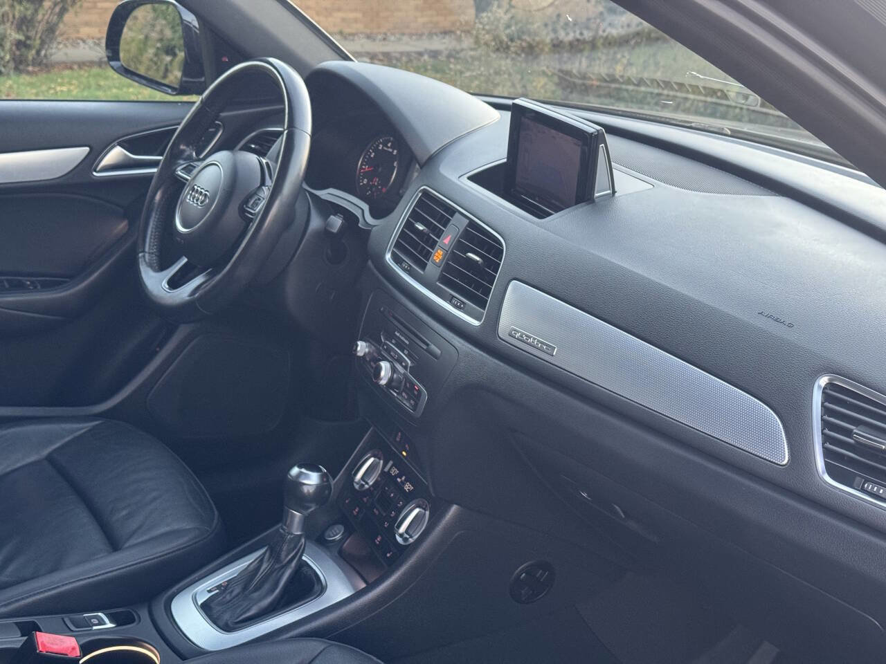 Used 2015 Audi Q3 2.0T Premium Plus image 12