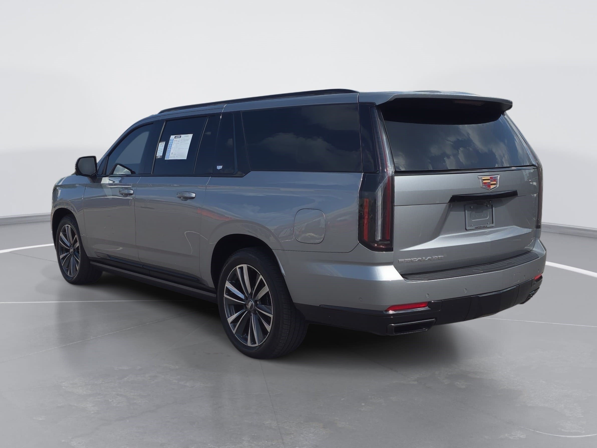 Certified 2026 Cadillac Escalade ESV Sport w/ Touring Package AWD/4WD image 5