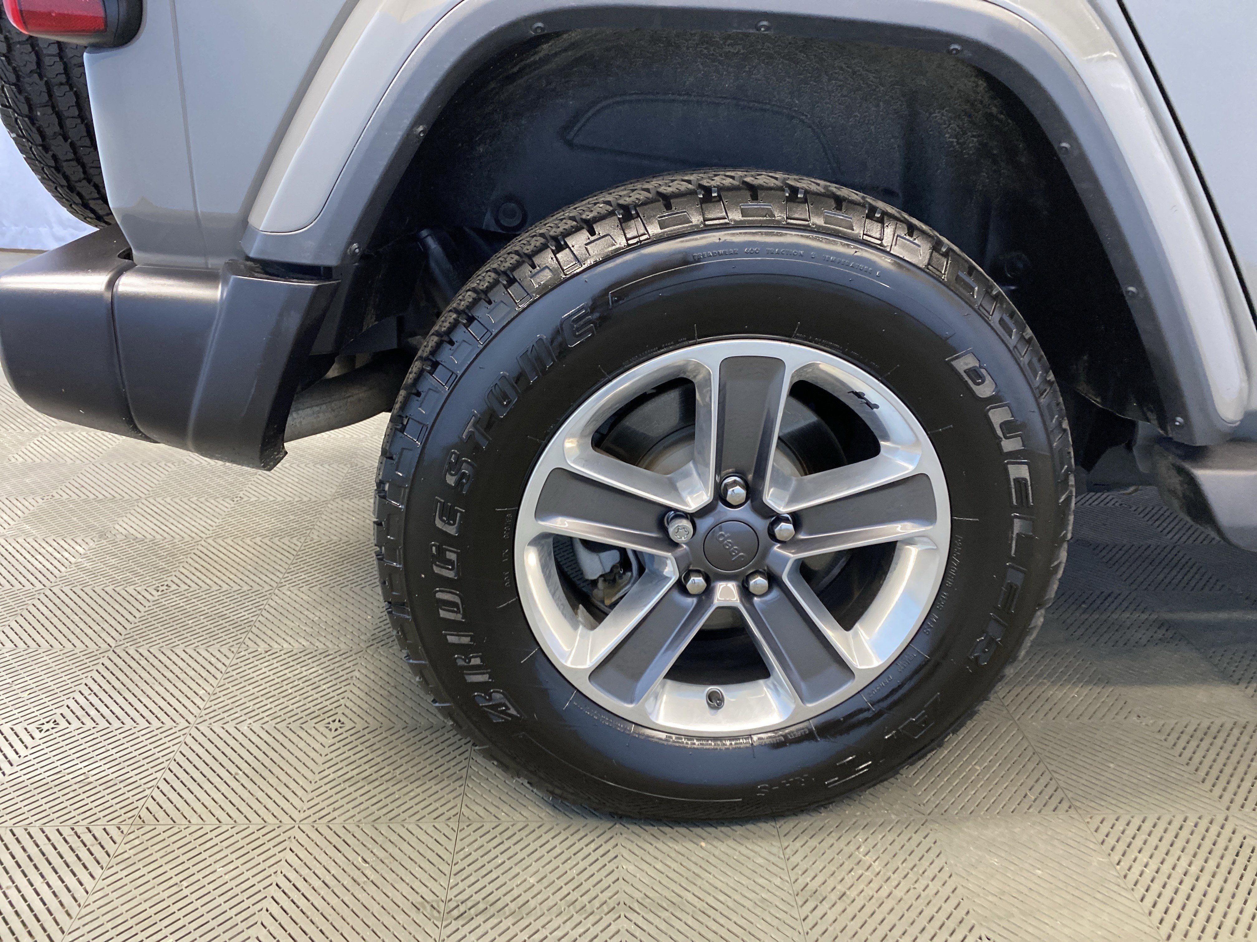 Used 2021 Jeep Wrangler Unlimited Sahara image 35