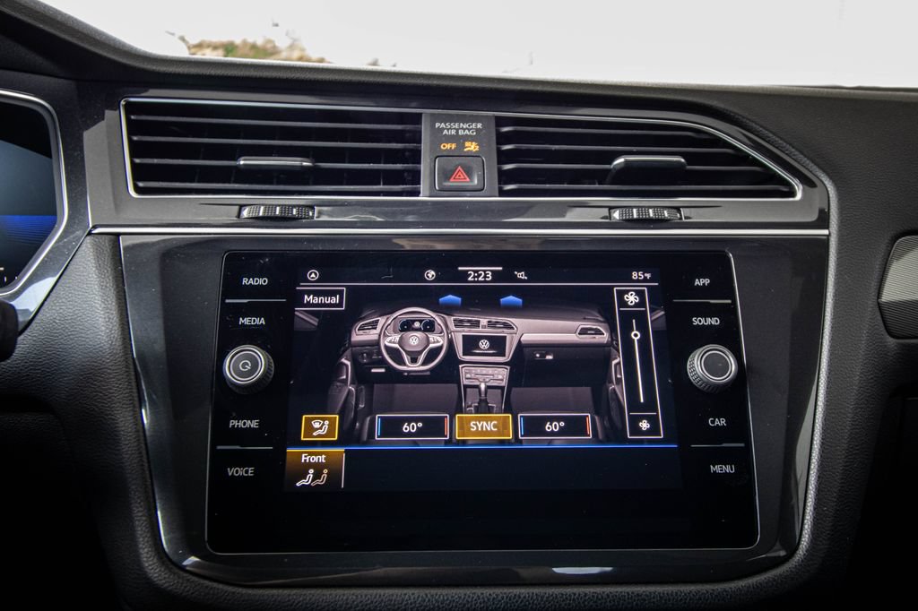 Certified 2023 Volkswagen Tiguan SE R-Line FWD image 42