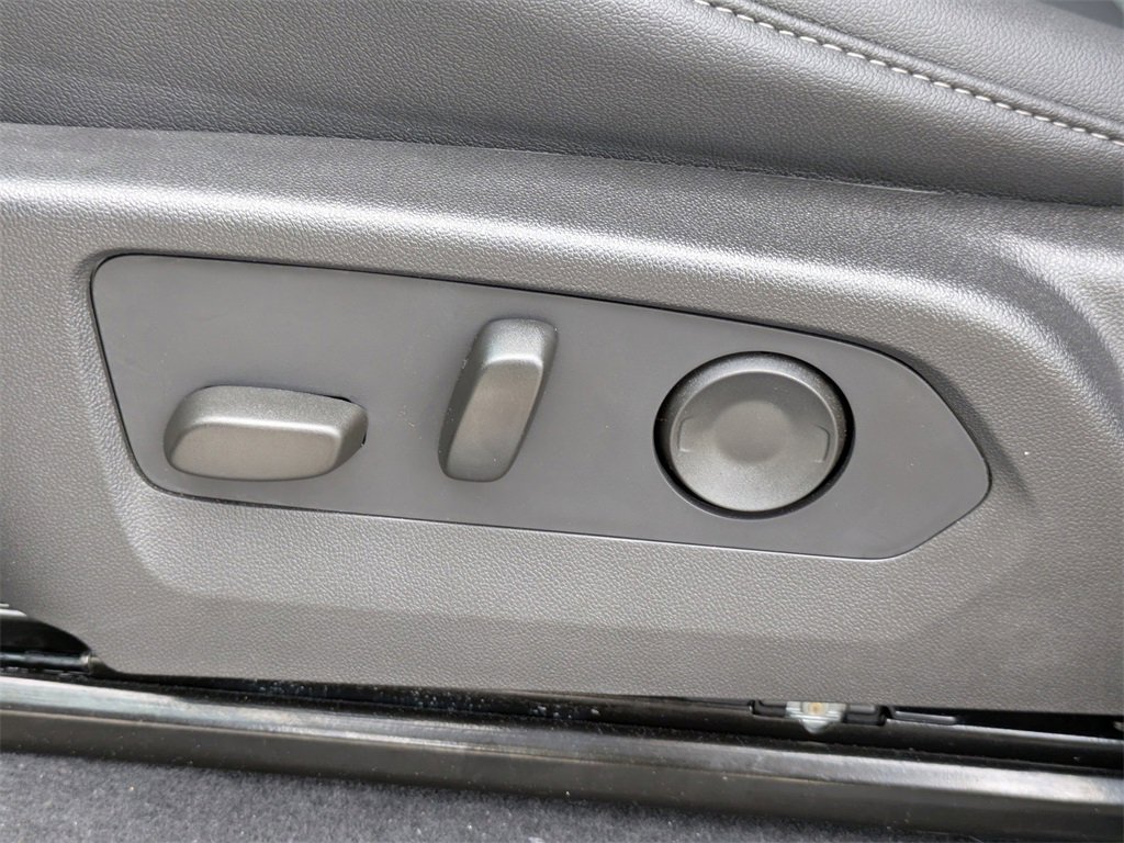 New 2025 Chevrolet Colorado LT w/ LT Convenience Package image 20