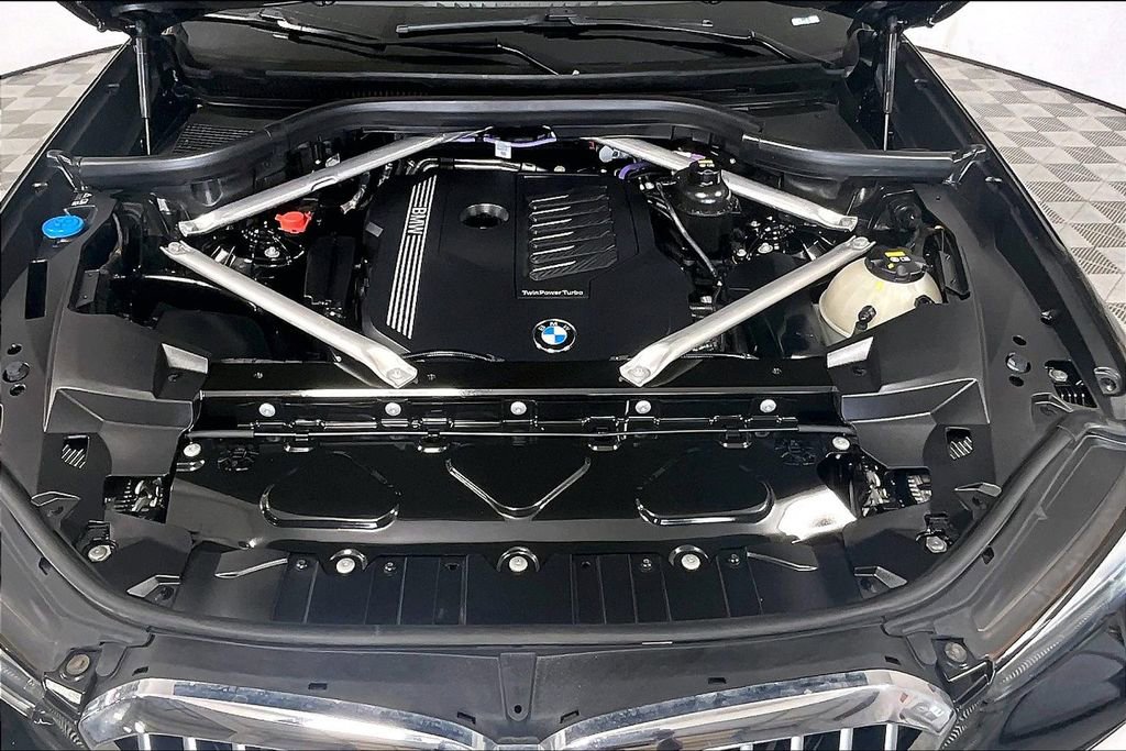 Used 2023 BMW X5 xDrive40i image 9