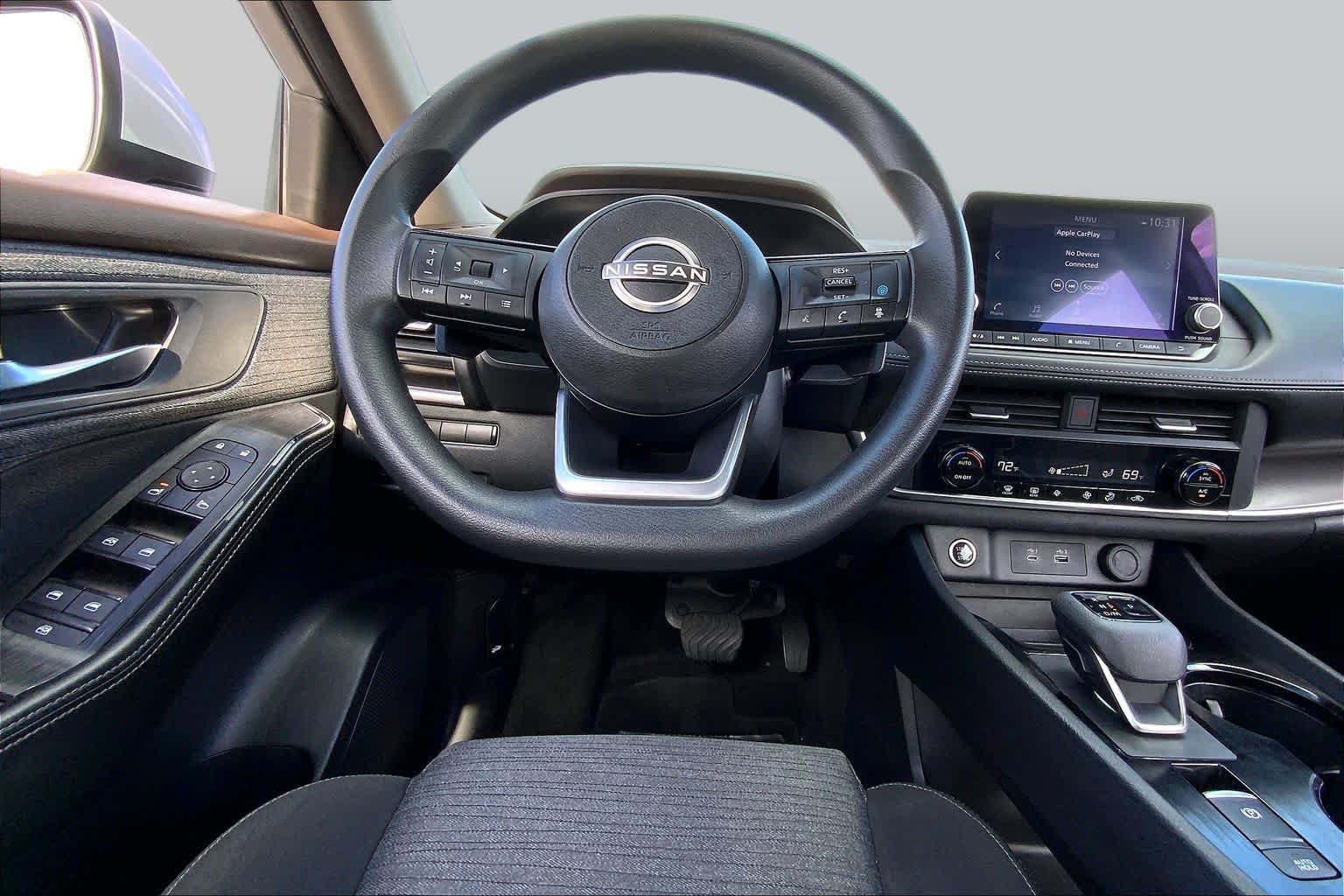 Used 2023 Nissan Rogue SV FWD image 6