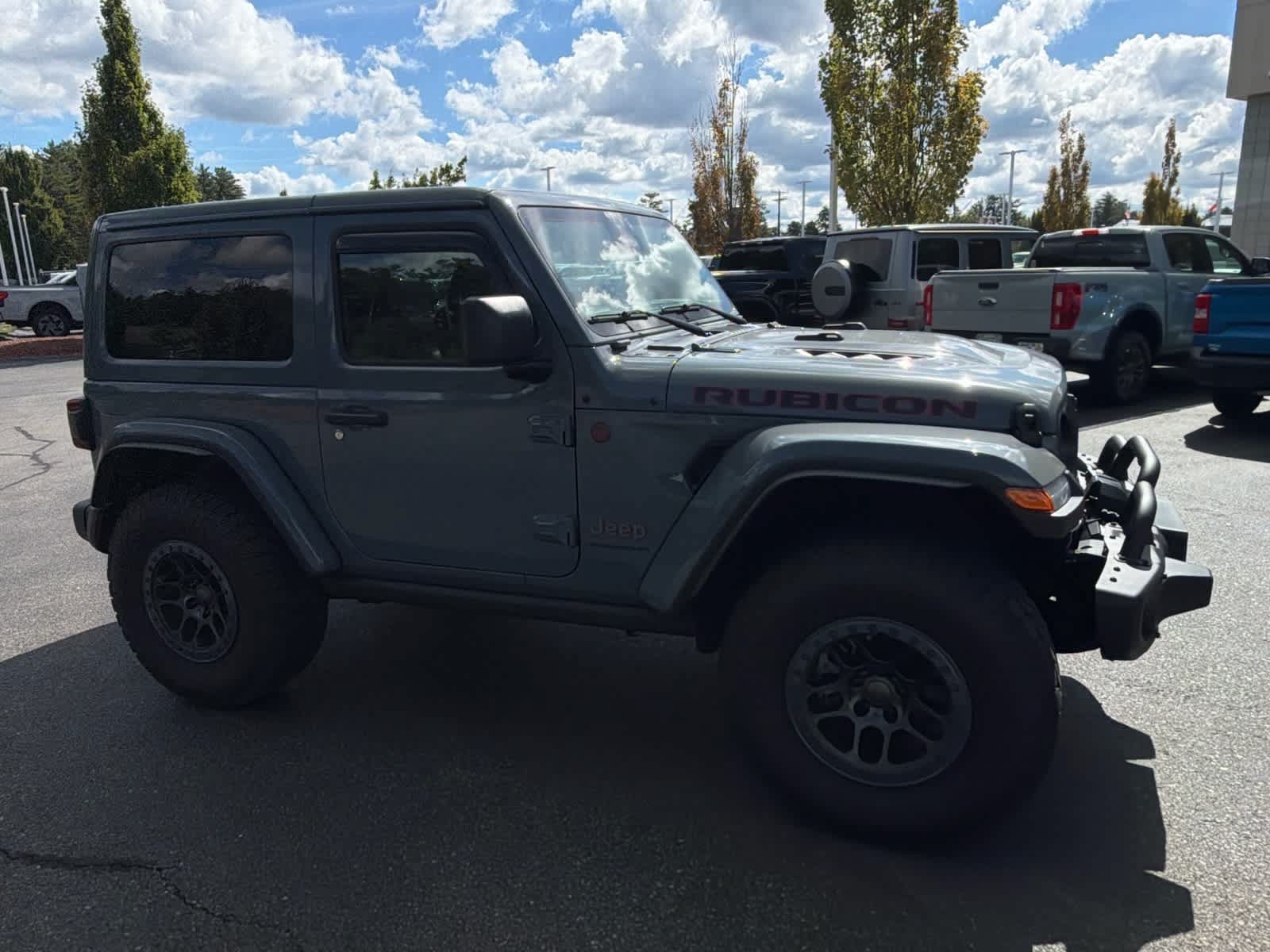 Used 2025 Jeep Wrangler Rubicon AWD/4WD image 9