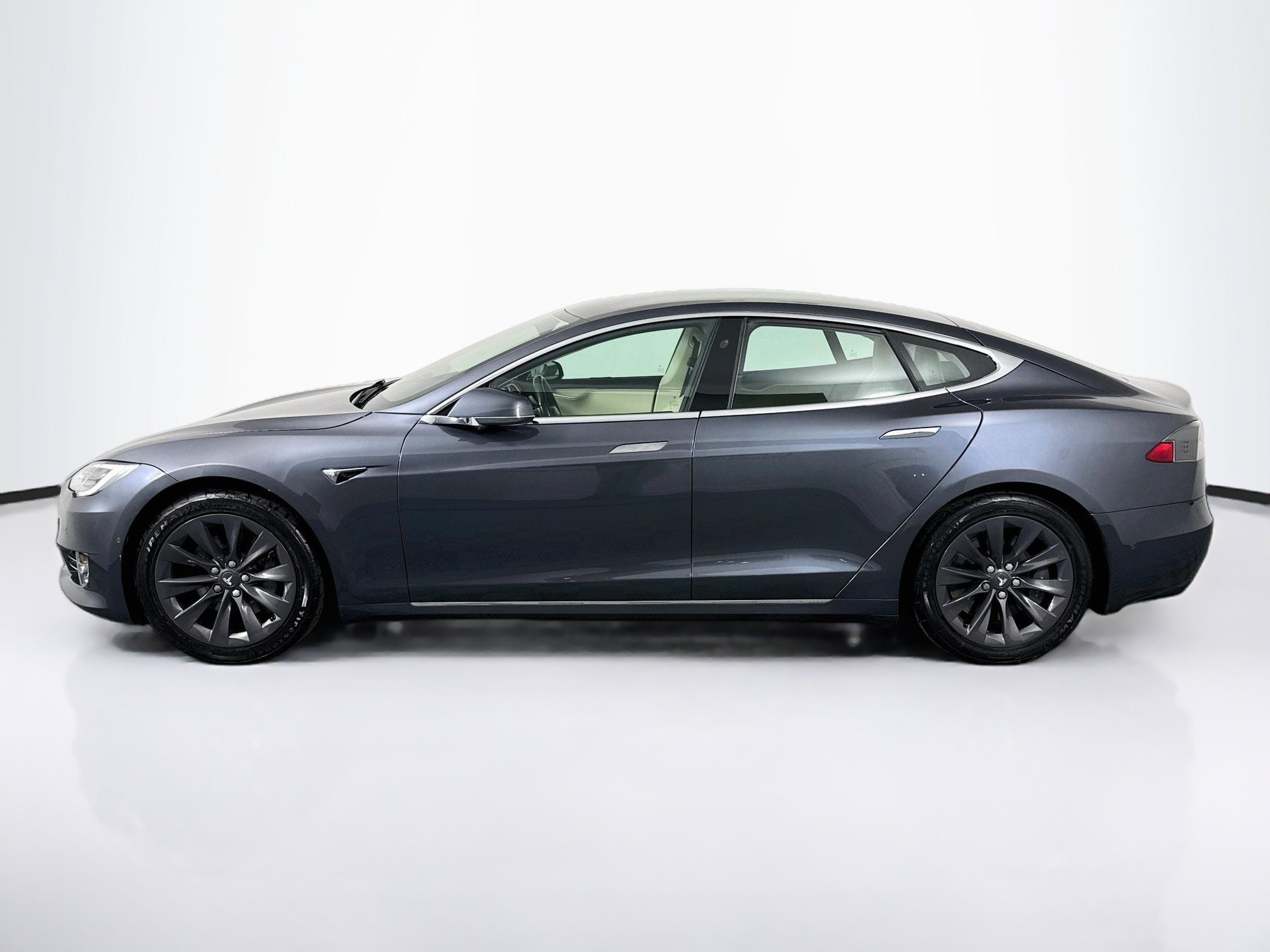 Used 2018 Tesla Model S 75D AWD/4WD image 11