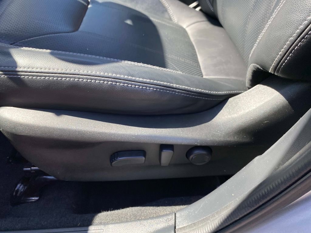 Used 2021 Subaru Forester Limited image 26