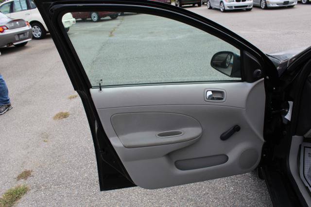 Used 2008 Chevrolet Cobalt LS FWD image 9