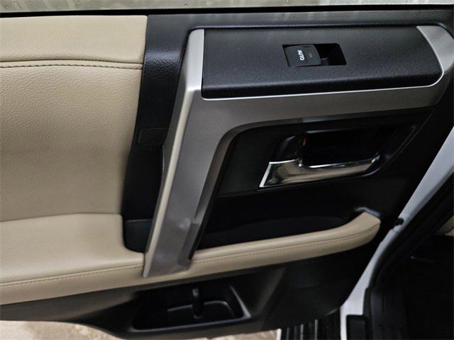 Used 2018 Toyota 4Runner SR5 image 11