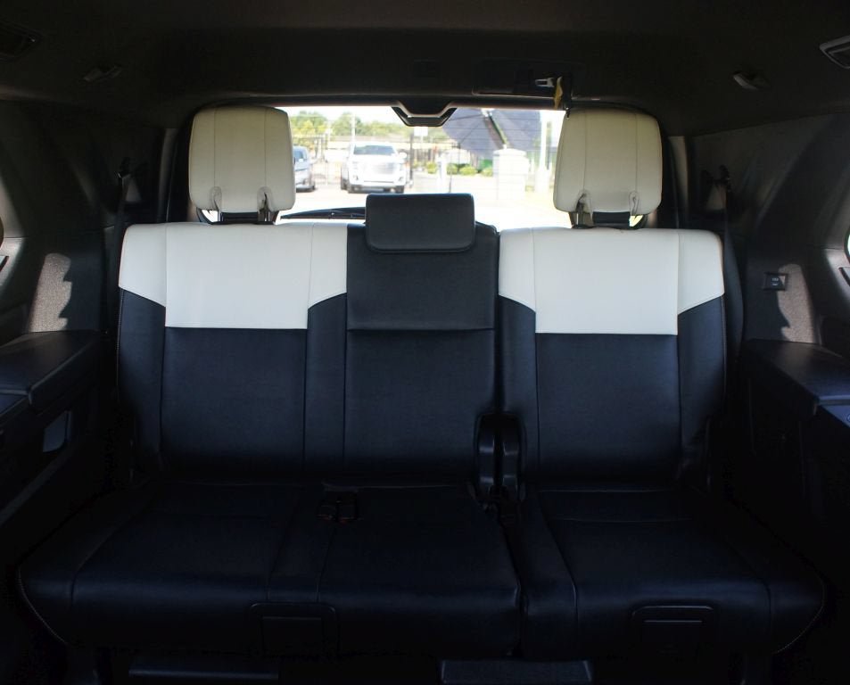 Used 2023 Toyota Sequoia Capstone AWD/4WD image 16