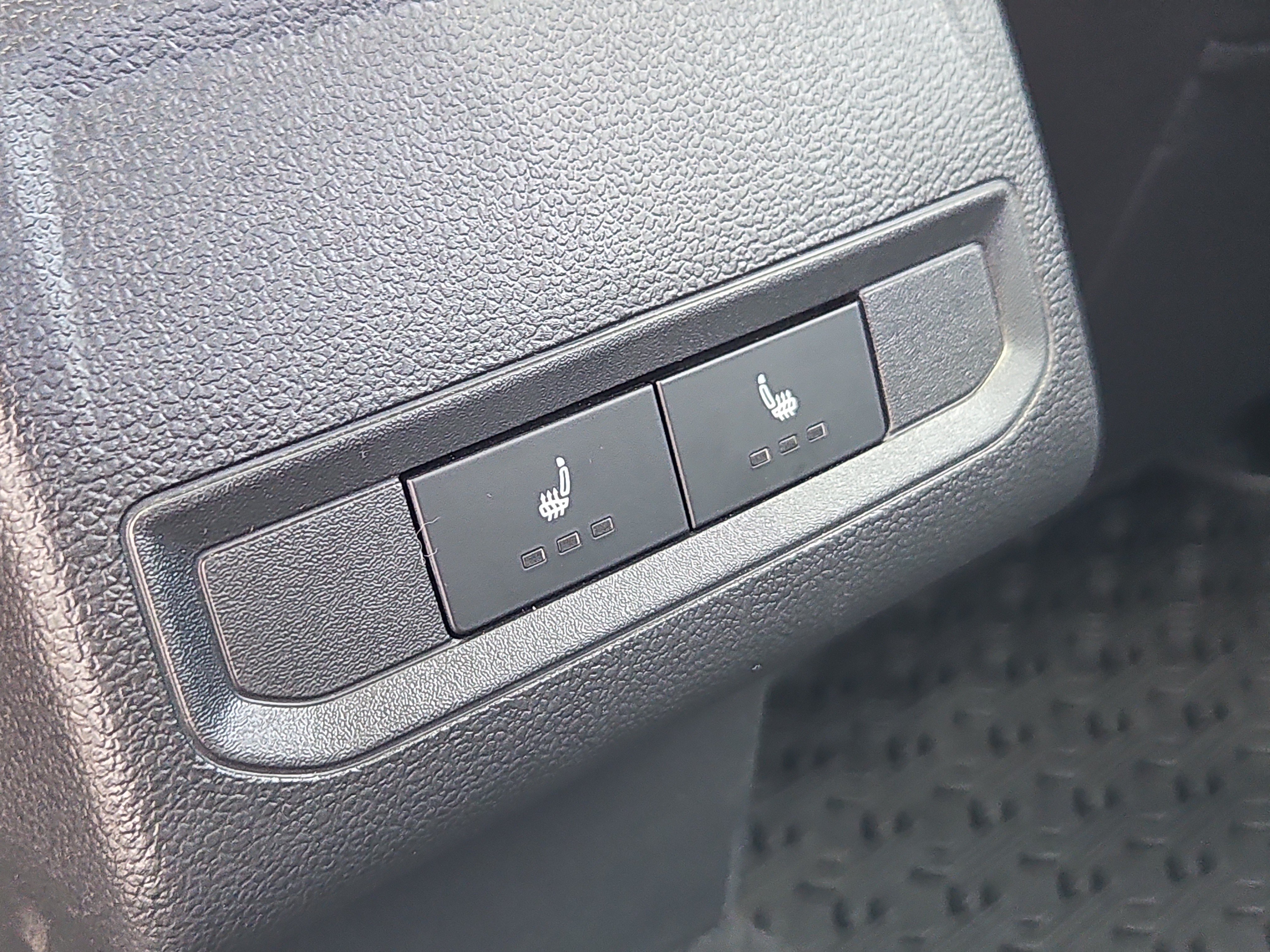 Certified 2024 Volkswagen Jetta SEL FWD image 19