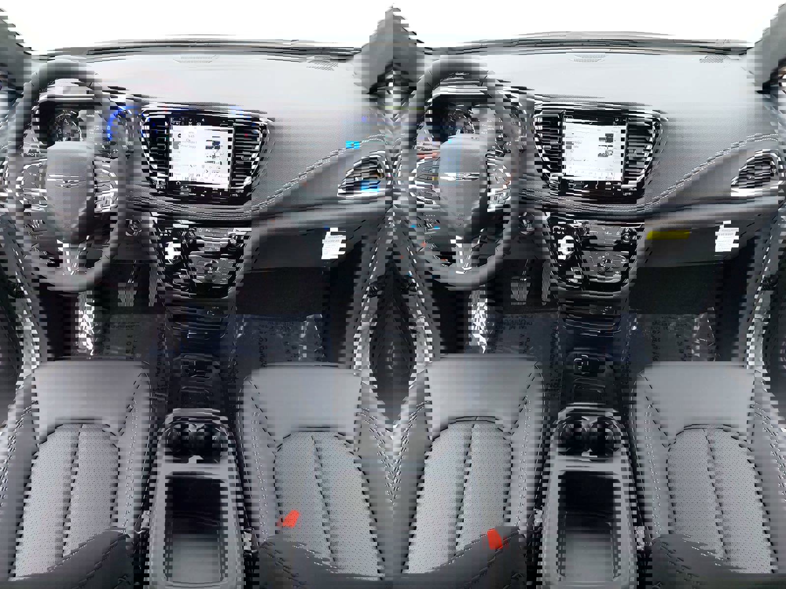 New 2026 Chrysler Pacifica Select image 9