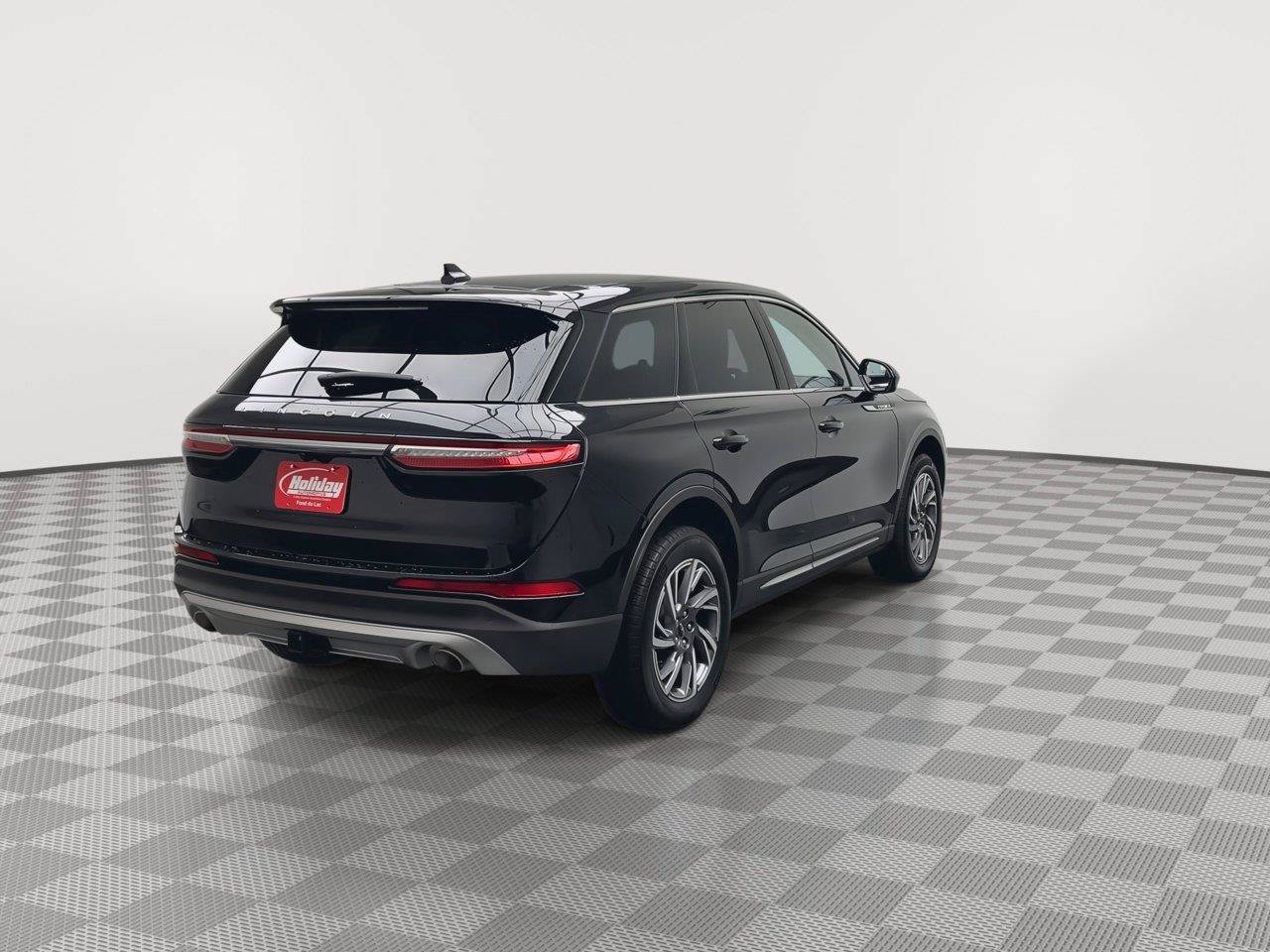 Used 2023 Lincoln Corsair AWD w/ Towing Package image 38