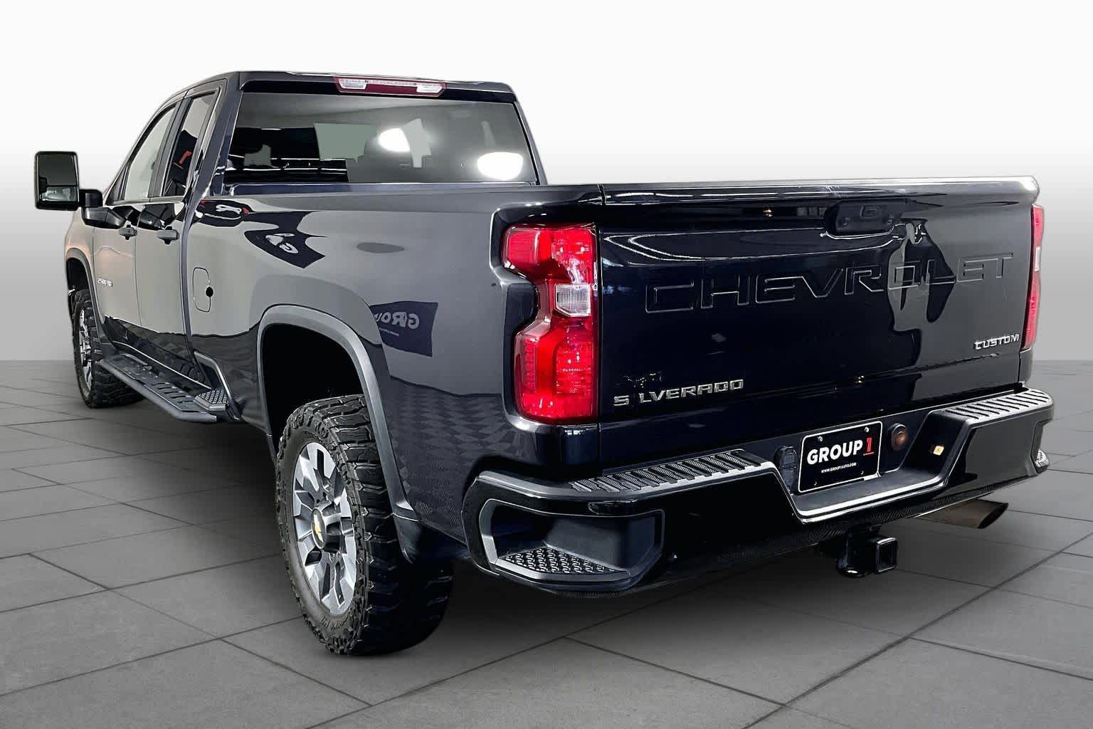 Used 2024 Chevrolet Silverado 2500 Custom w/ Custom Convenience Package AWD/4WD image 10