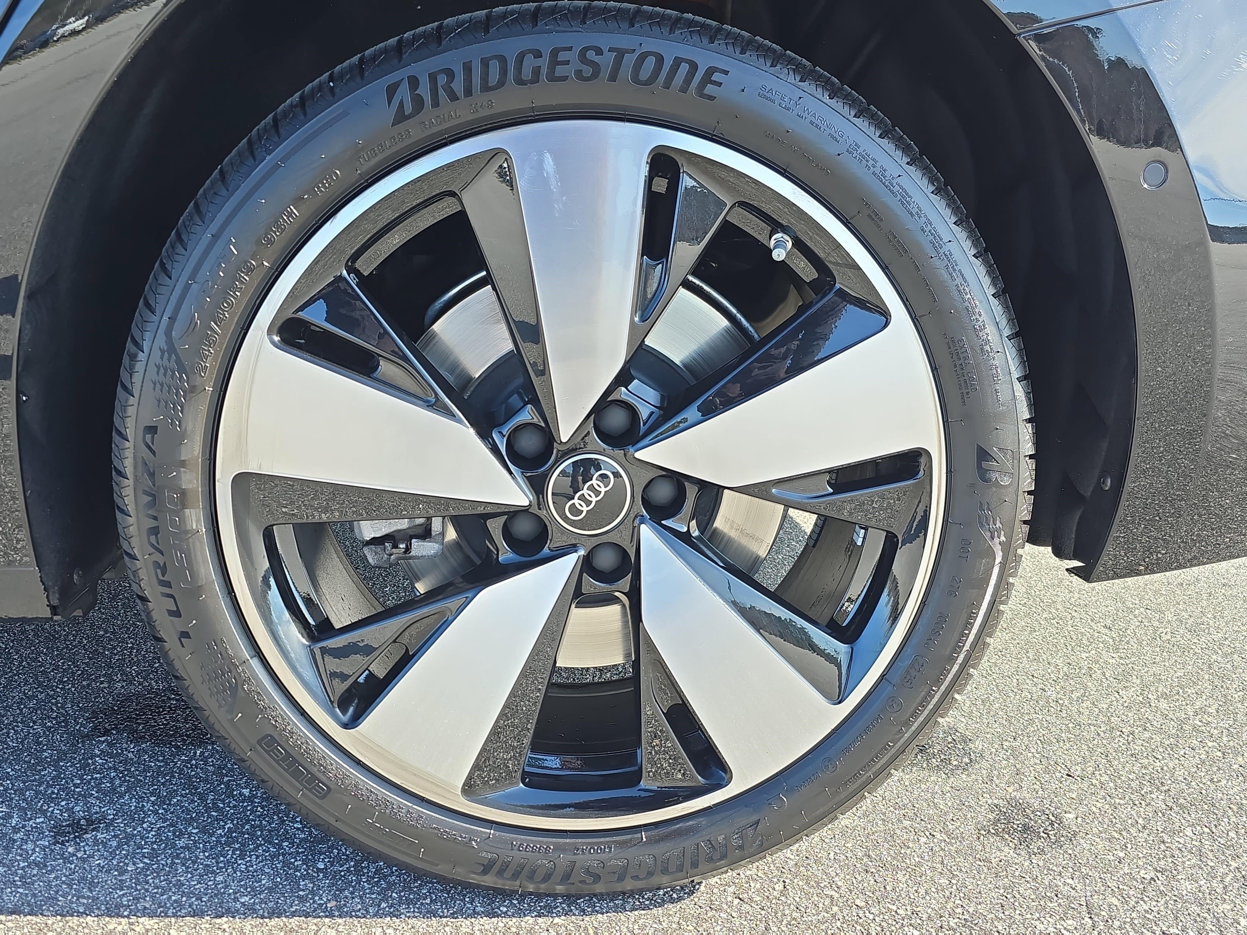 Certified 2025 Audi A5 2.0T Premium Plus image 32