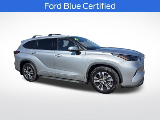 Used 2022 Toyota Highlander XLE