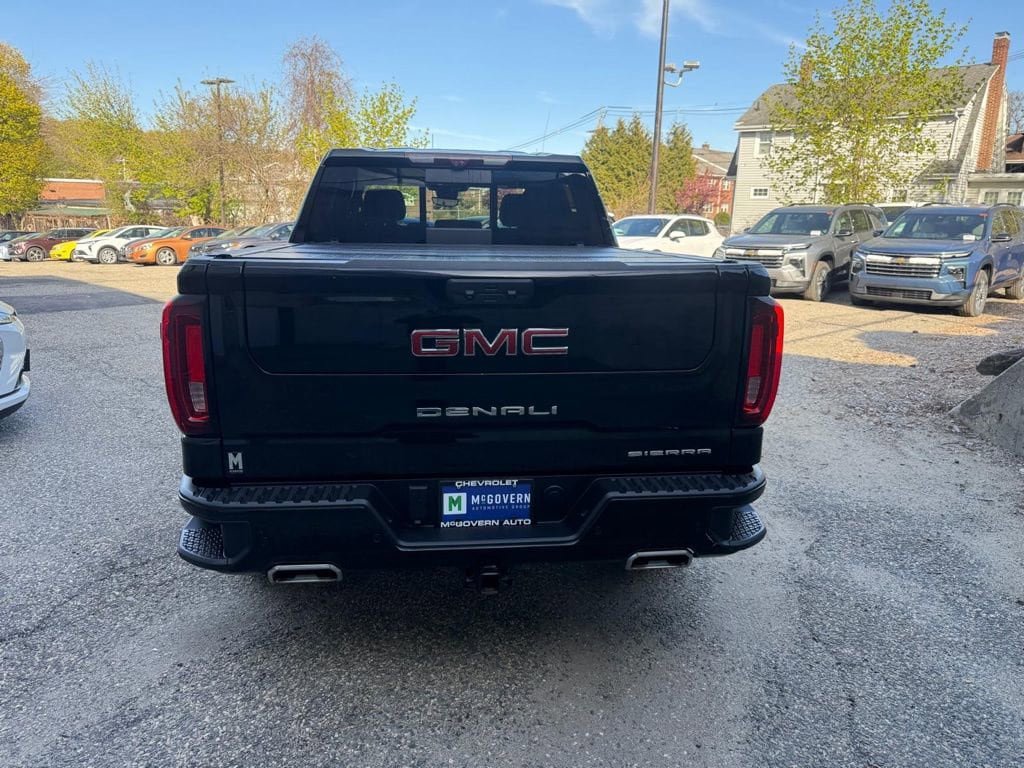 Used 2022 GMC Sierra 1500 Denali w/ Denali Reserve Package AWD/4WD image 5