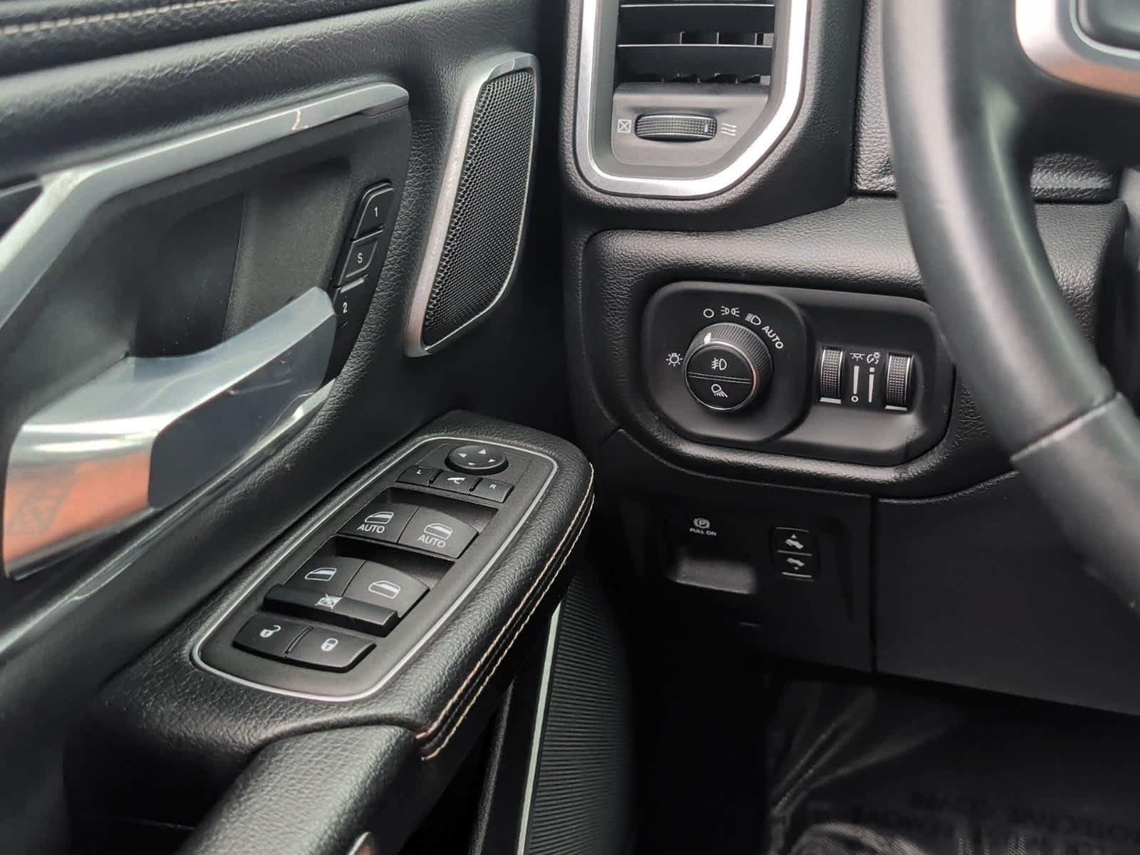 Used 2023 RAM 1500 Laramie AWD/4WD image 21