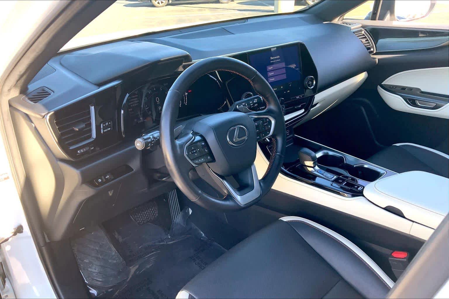 Used 2024 Lexus NX 250 FWD w/ Cold Area Package image 18