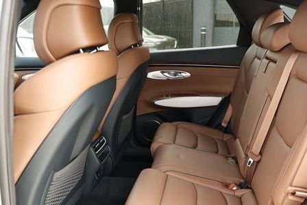 New 2026 Genesis GV70 2.5T Advanced image 25