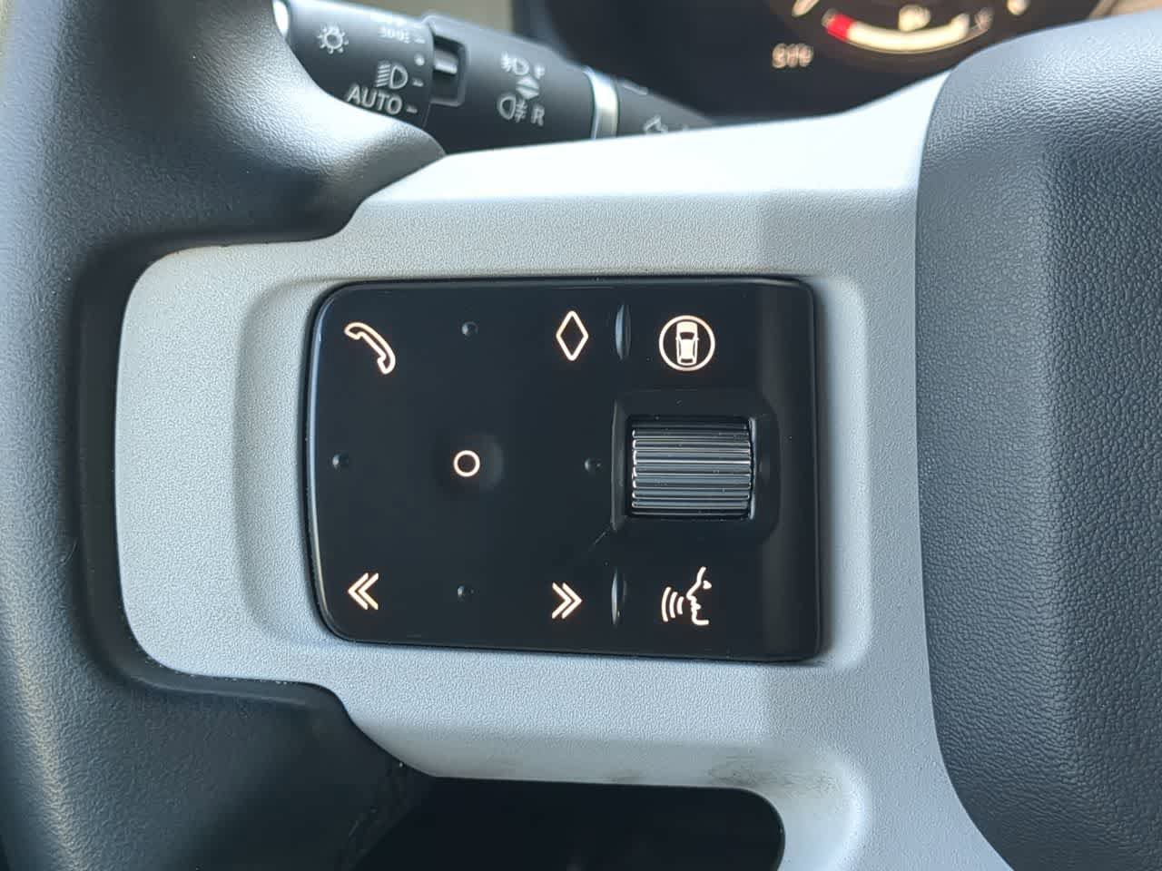Used 2025 Land Rover Defender 110 S image 25