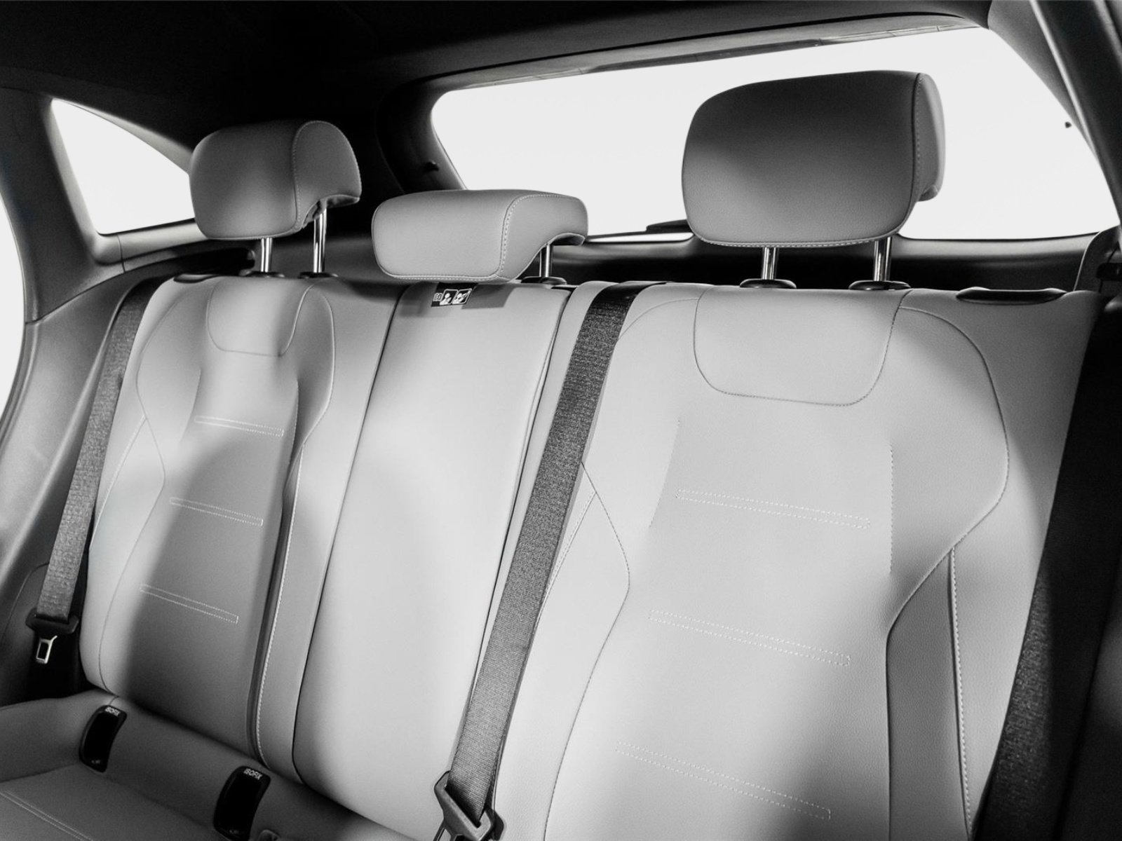 Used 2024 Mercedes-Benz GLA 35 AMG 4MATIC image 21