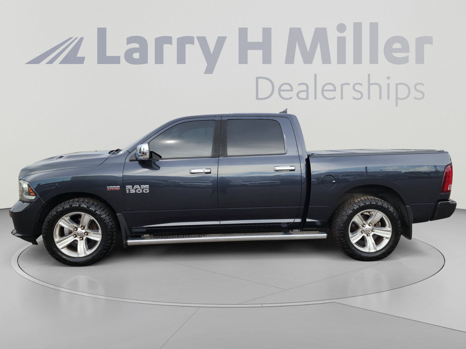 Used 2014 RAM 1500 Sport w/ Convenience Group RWD image 2