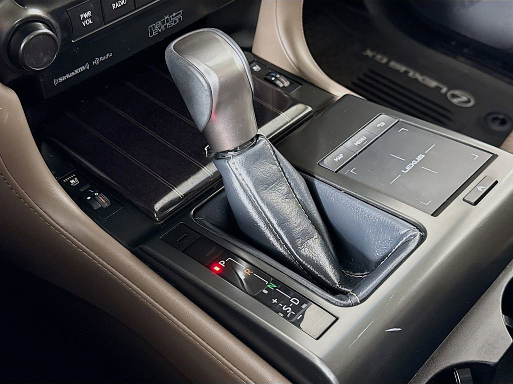 Used 2023 Lexus GX 460 Luxury image 17