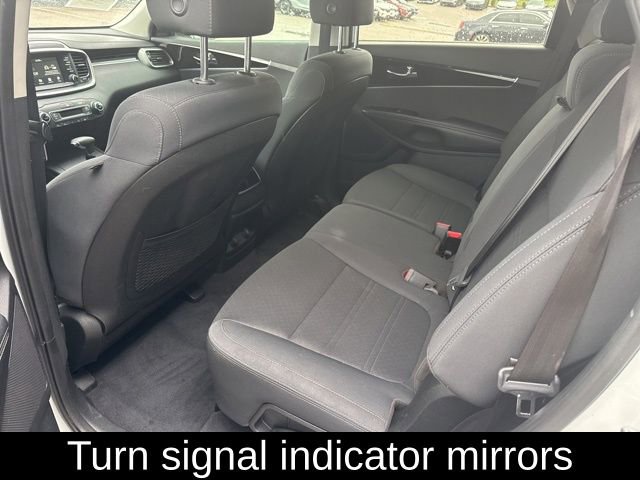 Used 2019 Kia Sorento LX image 16