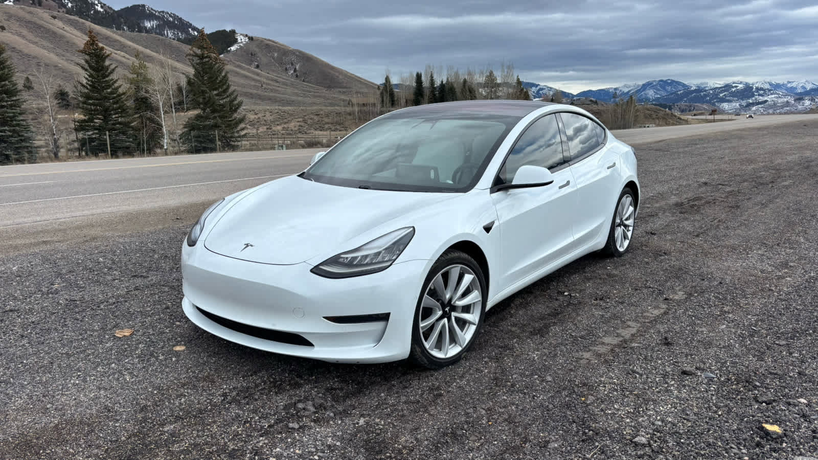 Used 2018 Tesla Model 3 Long Range image 3