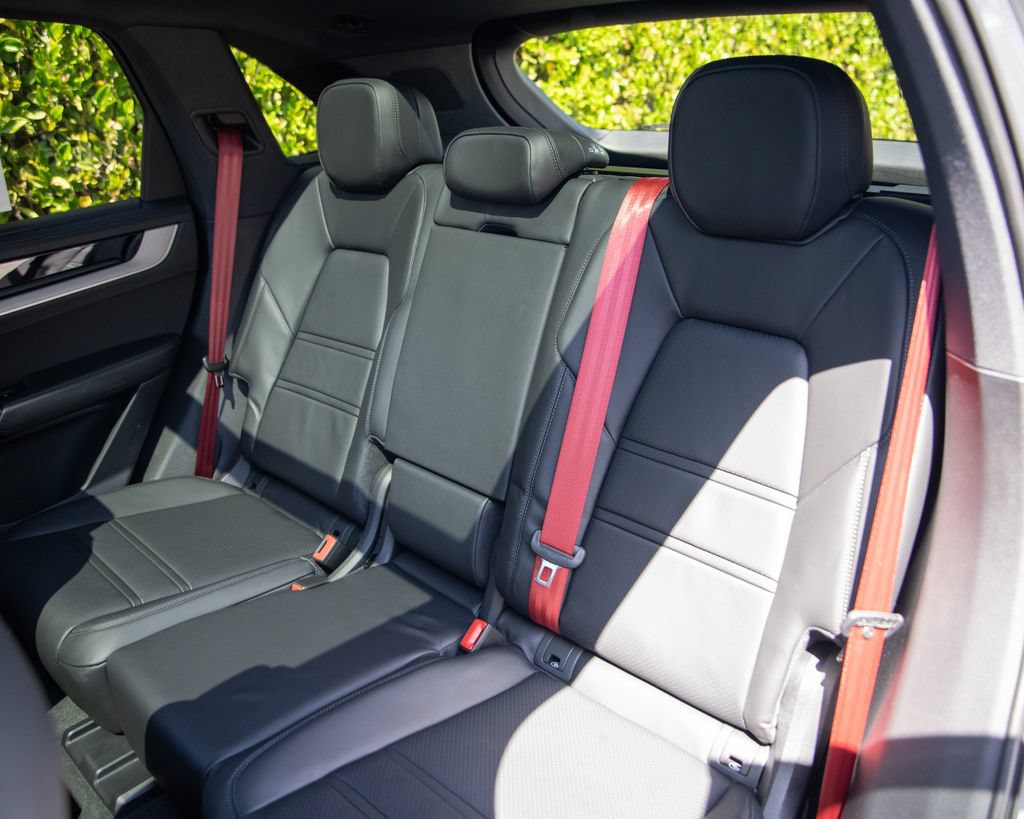 New 2026 Porsche Cayenne S AWD/4WD image 18
