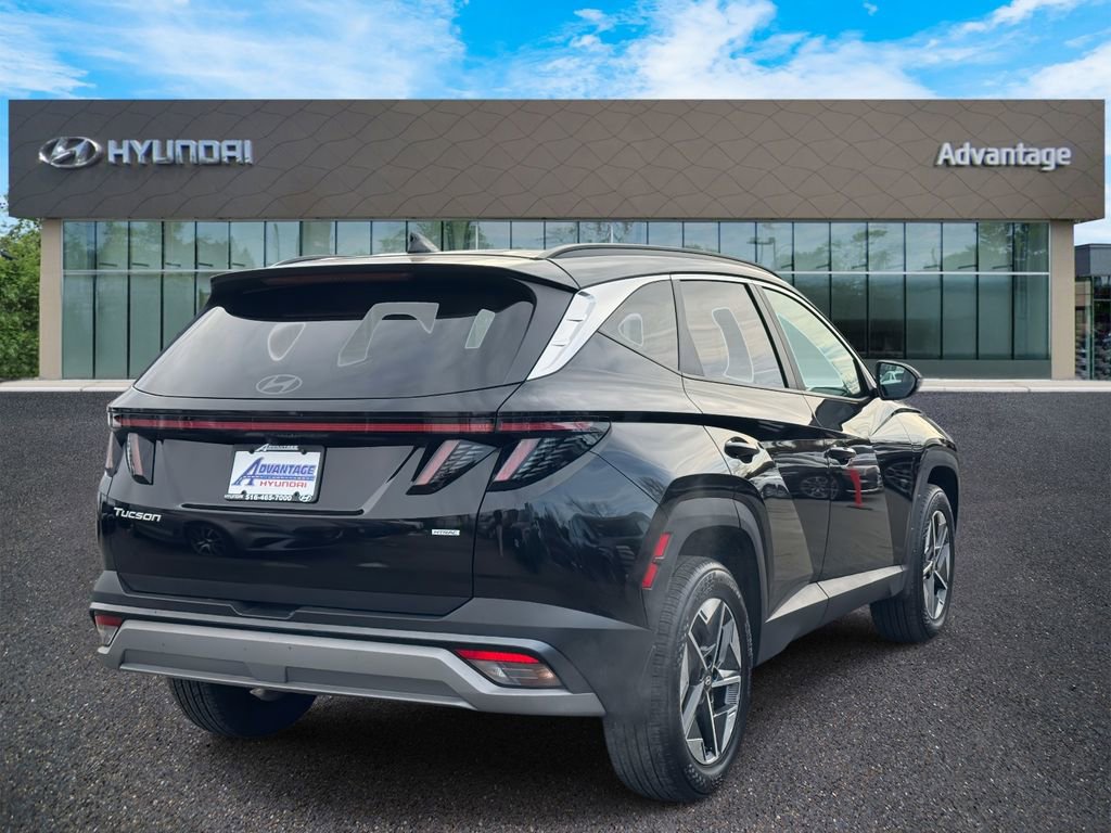 Certified 2025 Hyundai Tucson SEL AWD/4WD image 5