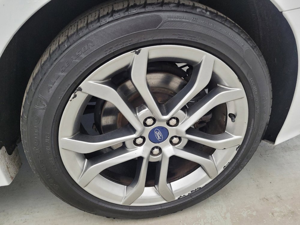 Used 2020 Ford Fusion SEL FWD image 31