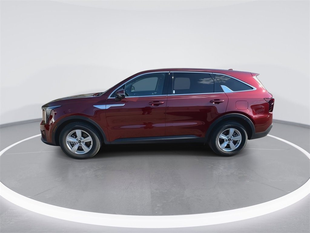 Used 2025 Kia Sorento LX image 5