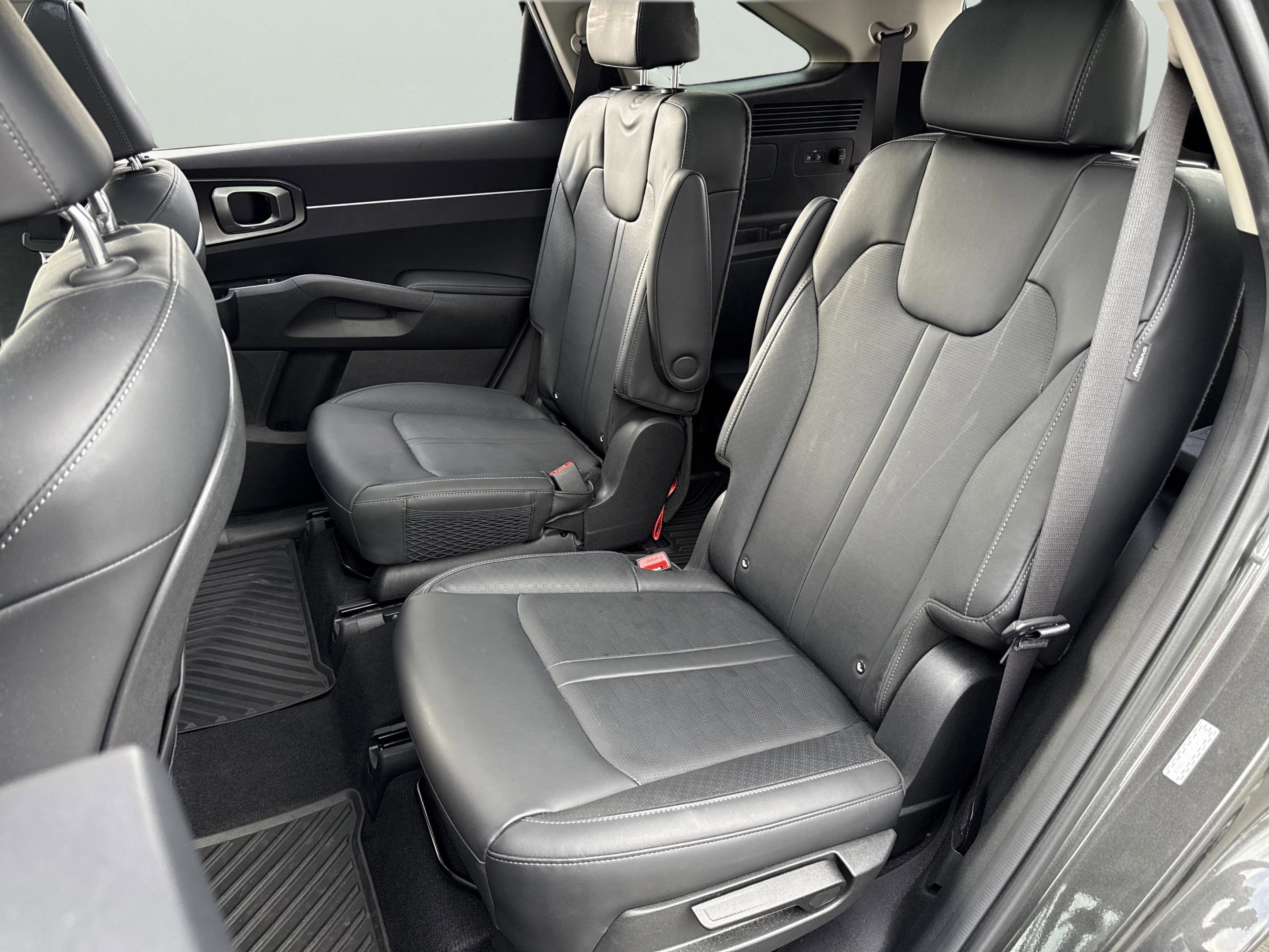 Certified 2025 Kia Sorento EX AWD/4WD image 26