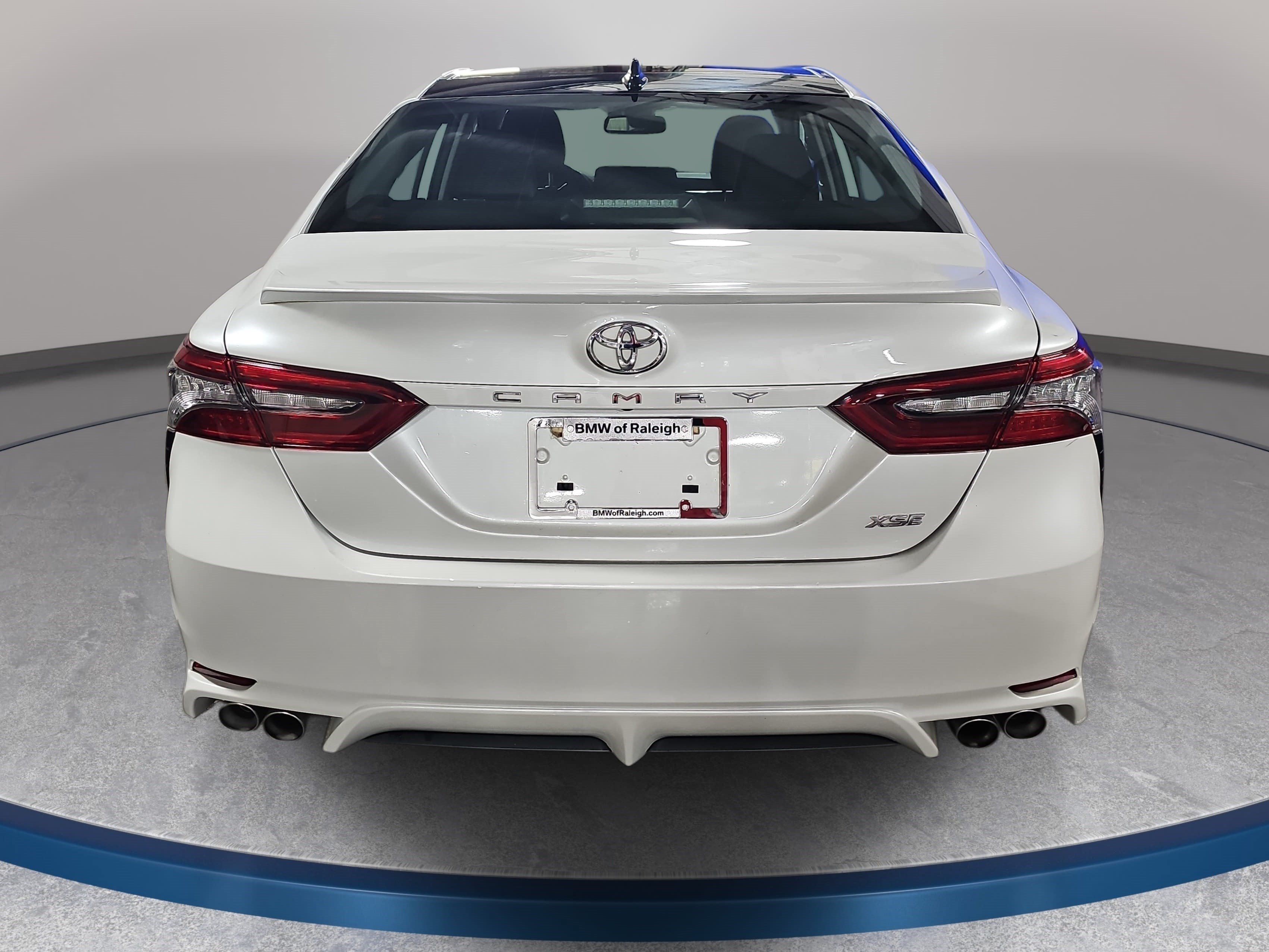Used 2021 Toyota Camry XSE FWD image 6