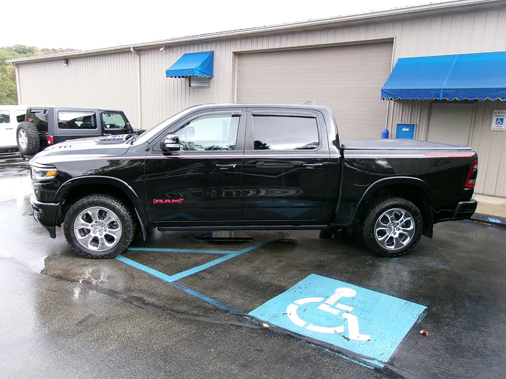 Used 2022 RAM 1500 Limited w/ (RED) Edition AWD/4WD image 3