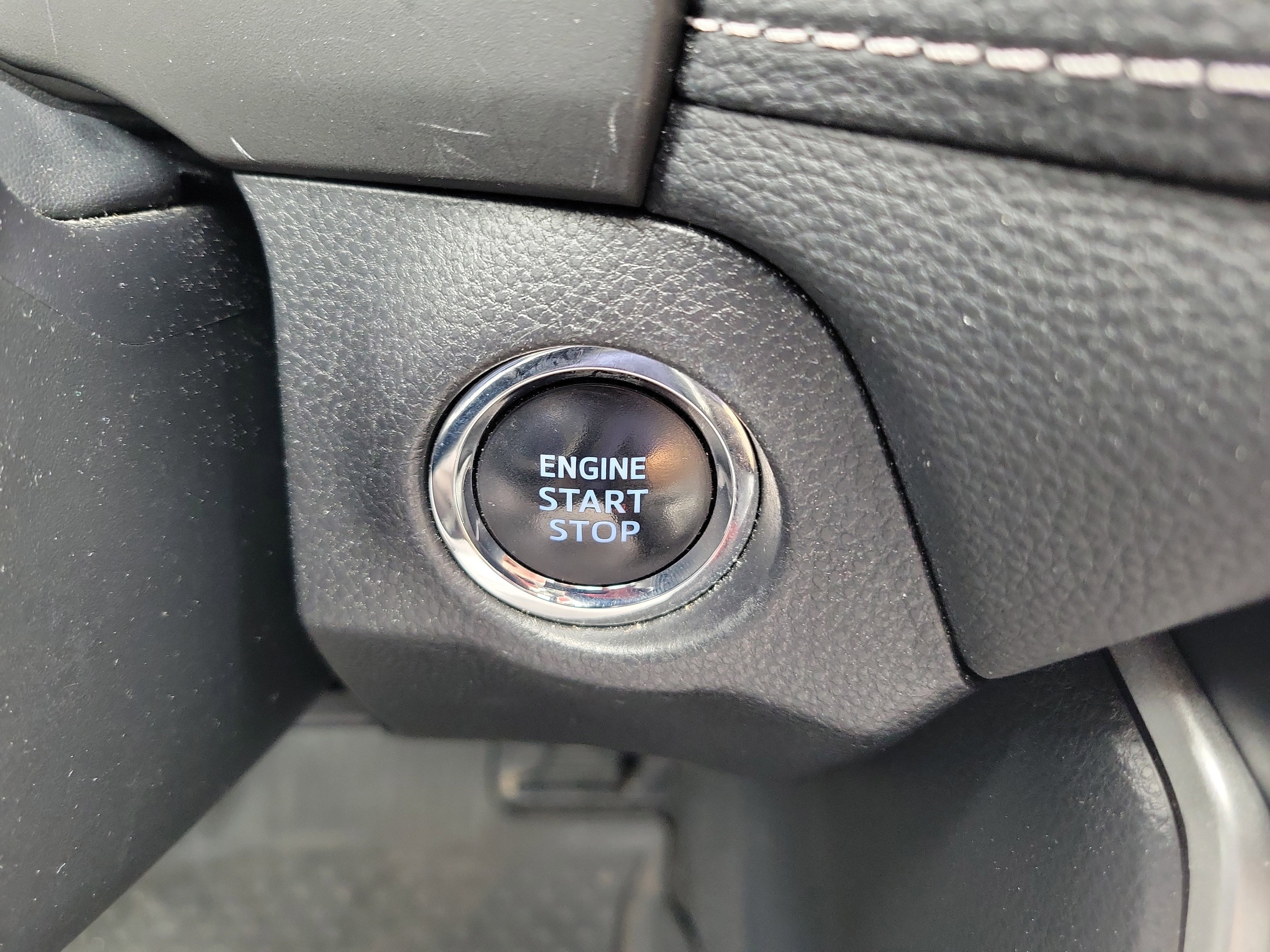 Used 2019 Toyota RAV4 XLE Premium image 33