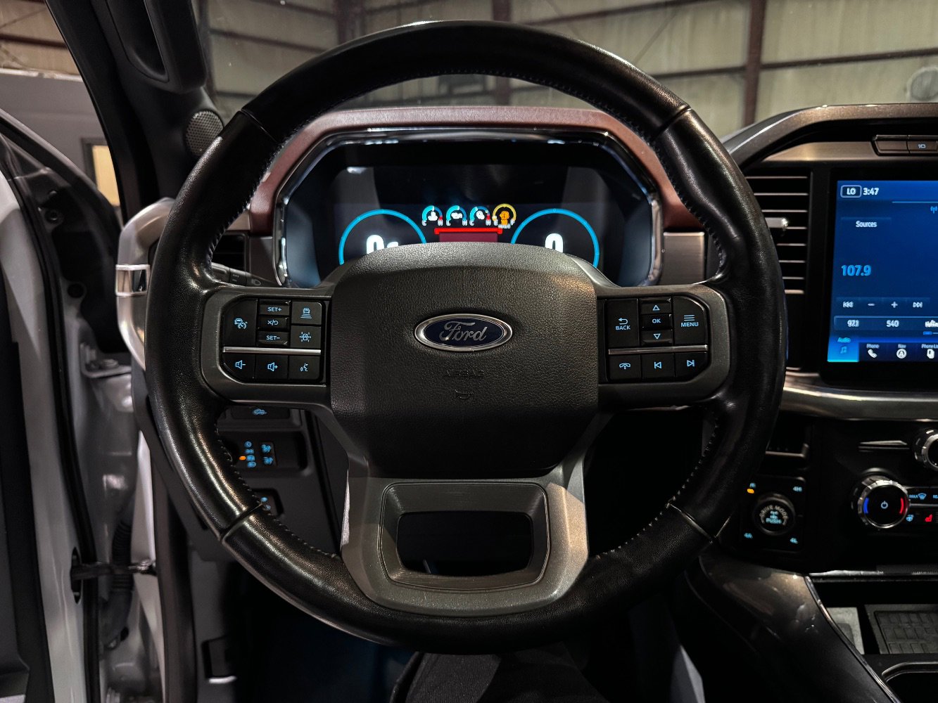 Used 2022 Ford F150 Lariat w/ Equipment Group 502A High image 34