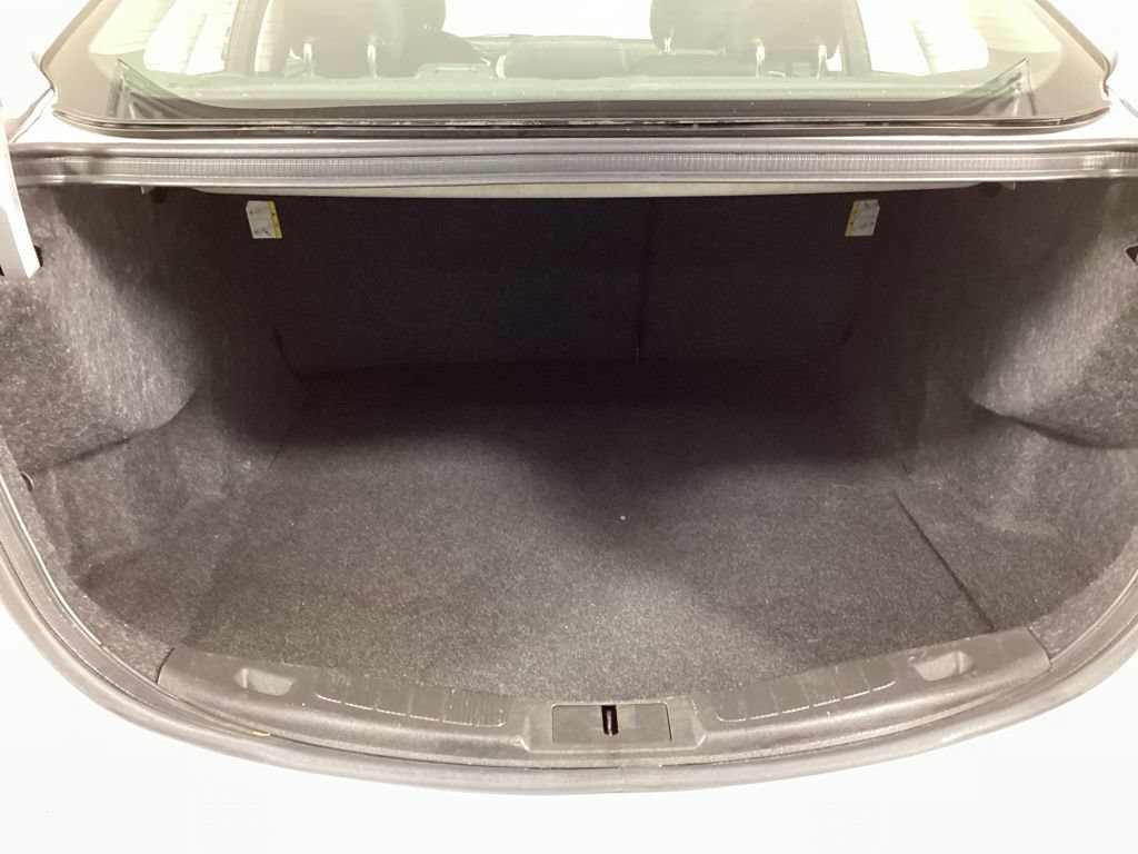 Used 2014 Ford Fusion SE FWD image 13